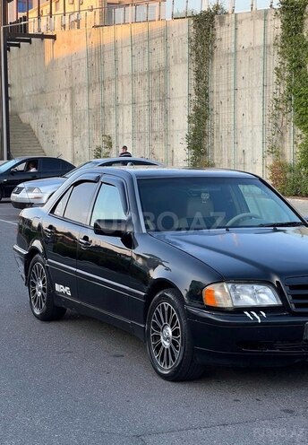 Mercedes C 240-3