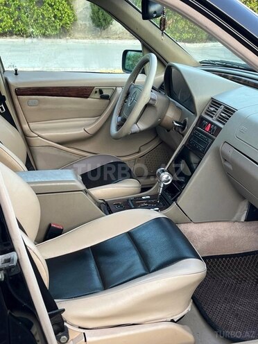 Mercedes C 240-9