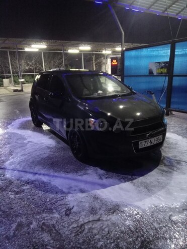 Chevrolet Aveo-3