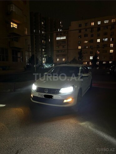 Volkswagen Polo 2017, 184,000 km - 1.6 l - Bakı