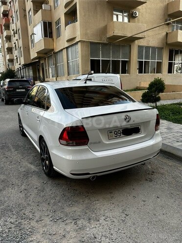 Volkswagen Polo 2017, 184,000 km - 1.6 l - Bakı