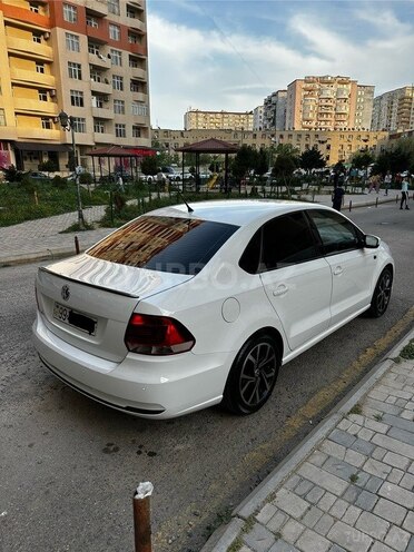 Volkswagen Polo 2017, 184,000 km - 1.6 l - Bakı