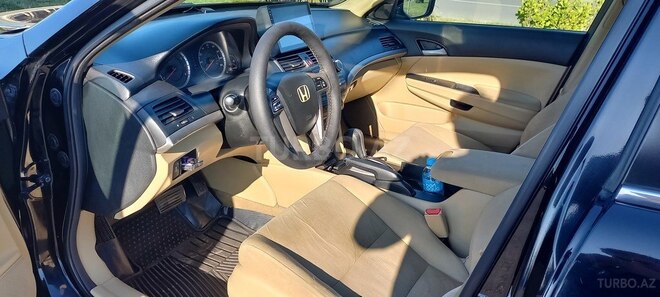 Honda Accord-11
