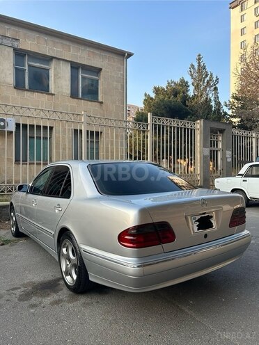 Mercedes E 320 1999, 299,000 km - 3.2 l - Bakı