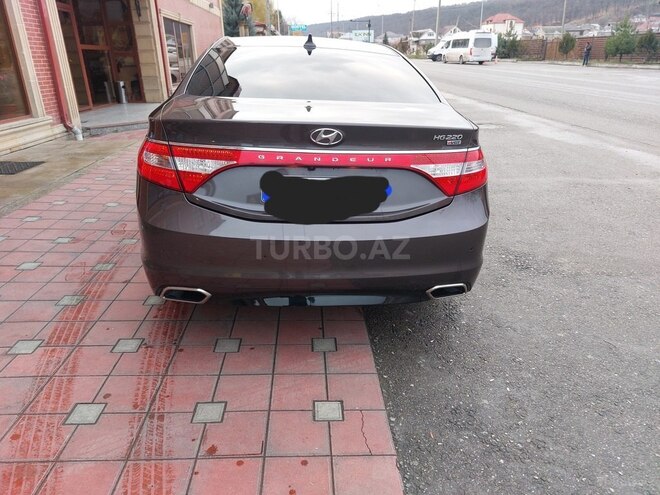 Hyundai Grandeur 2015, 200,000 km - 2.2 l - Quba