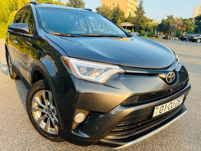 Toyota RAV4-3