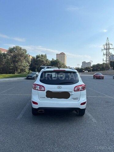 Hyundai Santa Fe-12