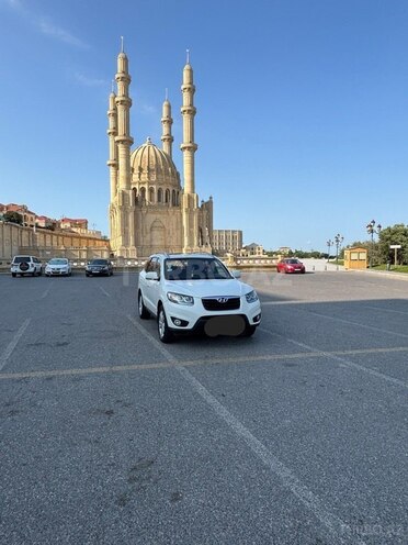 Hyundai Santa Fe-6