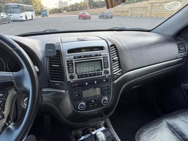 Hyundai Santa Fe-15