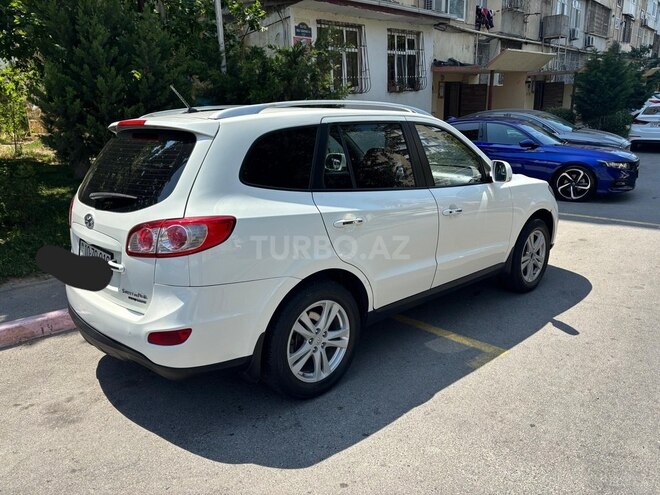 Hyundai Santa Fe-11