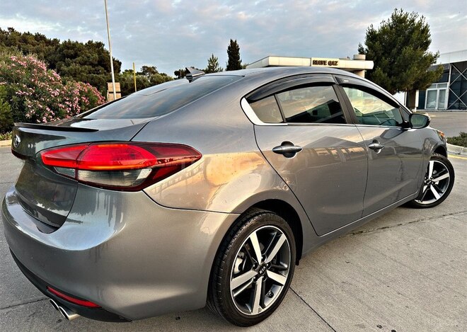 Kia Cerato 2018, 80,600 km - 2.0 l - Bakı