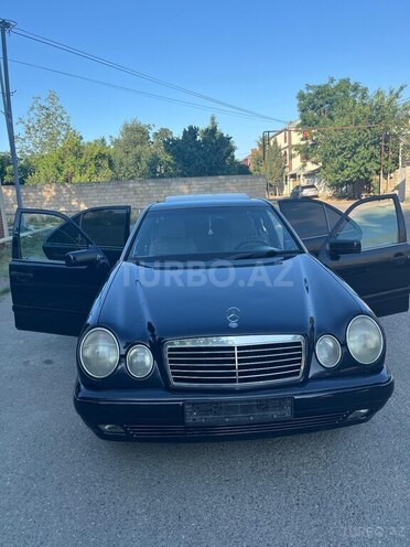 Mercedes E 200 1996, 333,333 km - 2.0 л - Mingəçevir