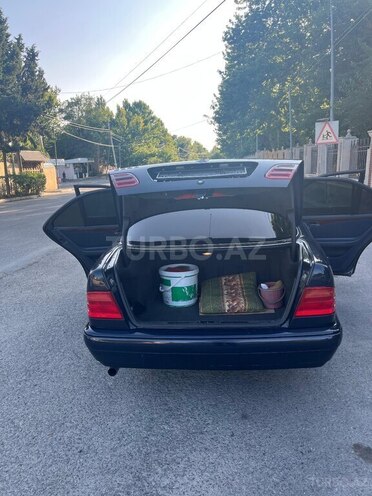 Mercedes E 200 1996, 333,333 km - 2.0 л - Mingəçevir