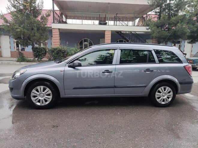 Opel Astra 2004, 240,000 km - 1.4 l - Quba
