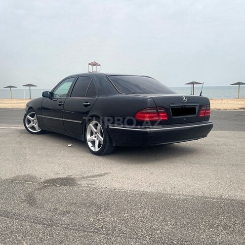 Mercedes E 280 2001, 400,000 km - 2.8 l - Bakı