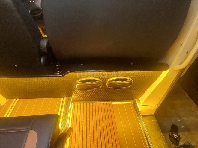 Mercedes Sprinter 313 2010, 685,662 km - 2.2 л - Saatlı
