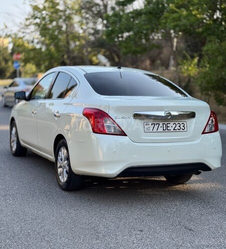 Nissan Sunny 2014, 192,000 km - 1.5 l - Bakı