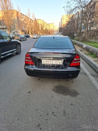 Mercedes E 270 2004, 383,000 km - 2.7 l - Bakı