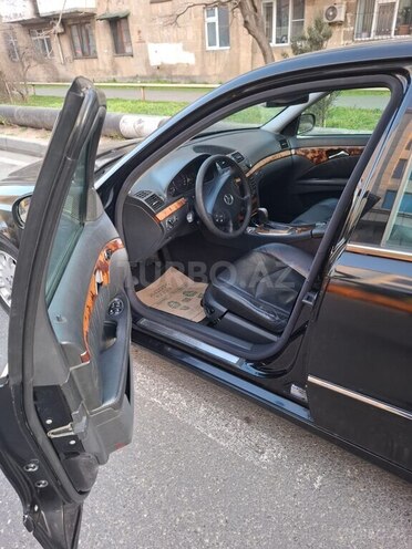 Mercedes E 270 2004, 383,000 km - 2.7 l - Bakı