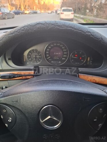Mercedes E 270 2004, 383,000 km - 2.7 l - Bakı