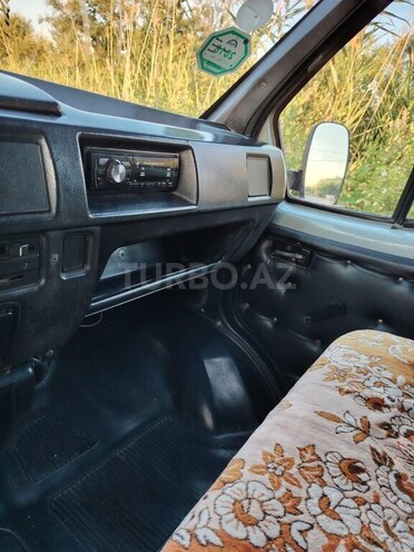GAZ 3102 1999, 250,000 km - 2.4 l - Saatlı