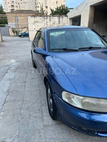 Opel Vectra 1996, 500,000 km - 1.6 l - Bakı