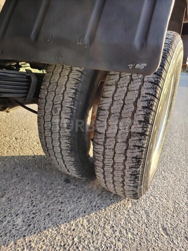 GAZ 3102 1999, 250,000 km - 2.4 l - Saatlı