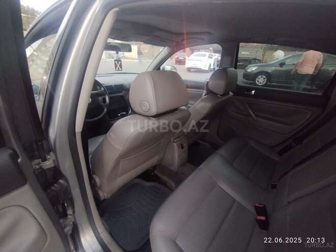 Volkswagen Passat 2004, 270,825 km - 1.8 l - Bakı