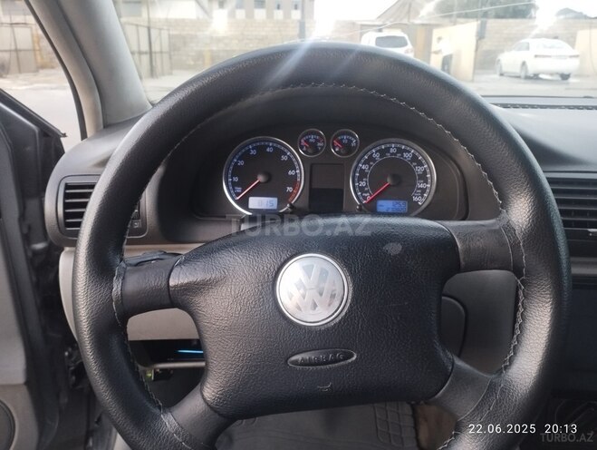 Volkswagen Passat 2004, 270,825 km - 1.8 l - Bakı