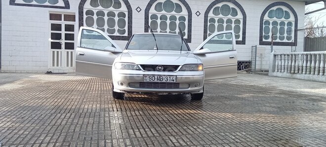 Opel Vectra 1997, 333,000 km - 1.8 l - Lənkəran