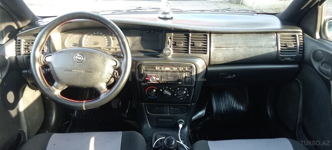 Opel Vectra 1997, 333,000 km - 1.8 l - Lənkəran