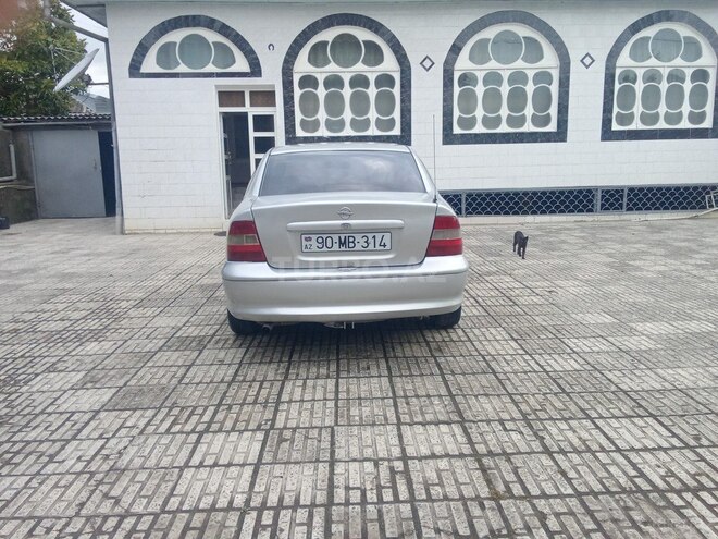 Opel Vectra 1997, 333,000 km - 1.8 l - Lənkəran