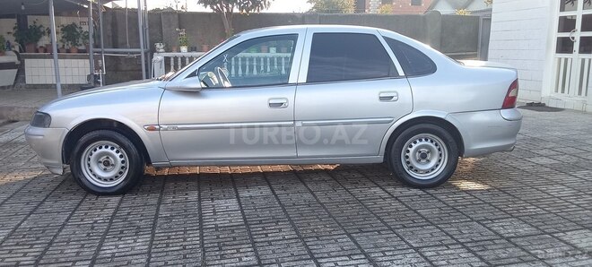 Opel Vectra 1997, 333,000 km - 1.8 l - Lənkəran