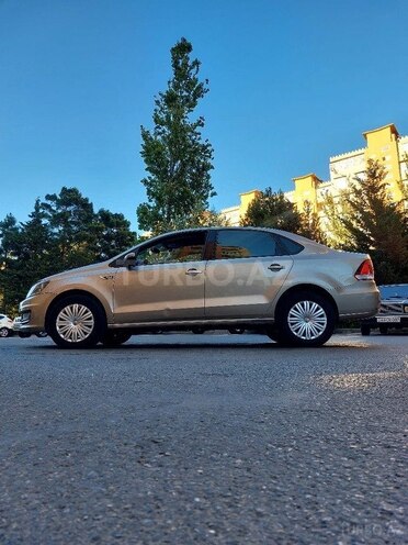 Volkswagen Polo 2019, 165,000 km - 1.6 l - Bakı