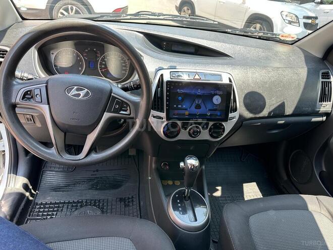 Hyundai i20 2013, 111,600 km - 1.4 l - Bakı