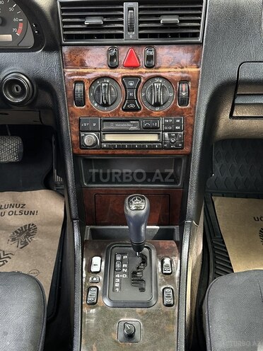 Mercedes C 180 1997, 380,000 km - 1.8 л - Bakı