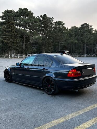 BMW 318 2001, 285,693 km - 1.9 l - Bakı