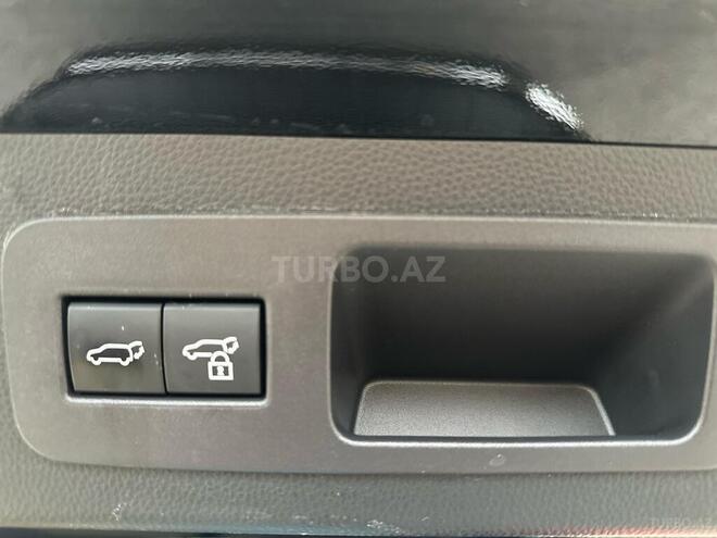 Toyota Land Cruiser 2021, 41,800 km - 3.5 l - Bakı