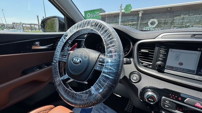 Kia Sorento-8