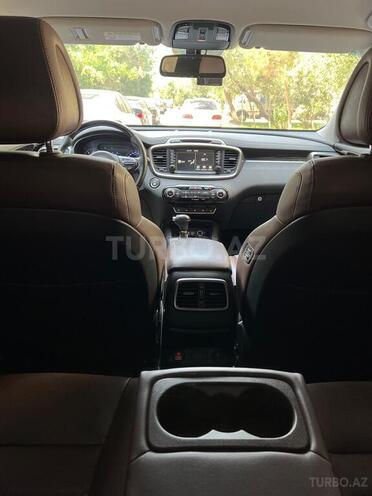 Kia Sorento-14