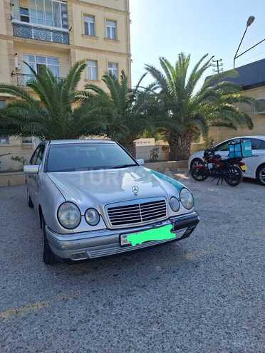 Mercedes E 240 1998, 331,000 km - 2.4 l - Bakı