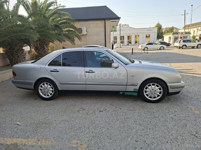Mercedes E 240 1998, 331,000 km - 2.4 l - Bakı