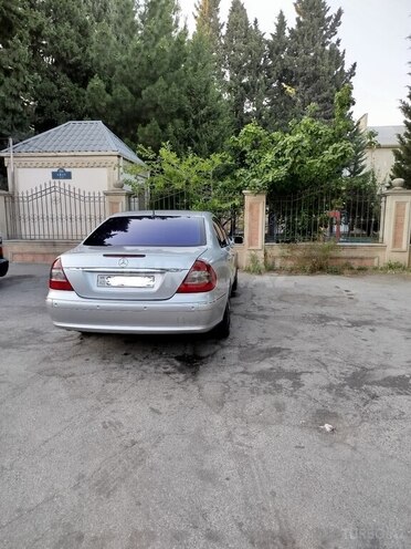 Mercedes E 220 d 2005, 430,000 km - 2.2 l - Bakı