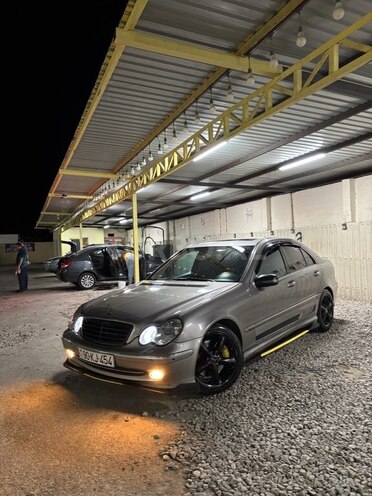 Mercedes C 230 2005, 243,000 km - 2.5 л - Bakı