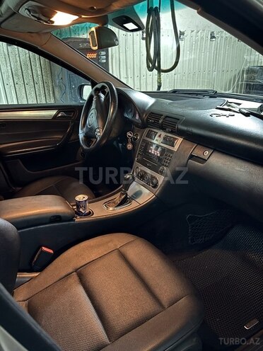 Mercedes C 230 2005, 243,000 km - 2.5 л - Bakı