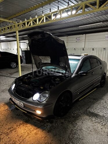 Mercedes C 230 2005, 243,000 km - 2.5 л - Bakı