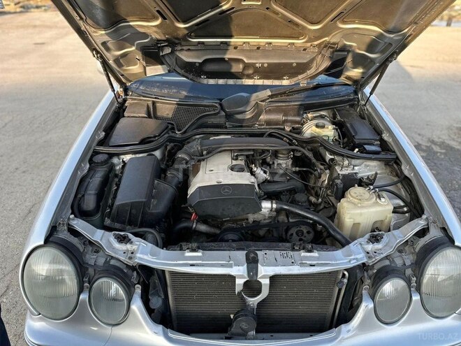 Mercedes E 200 2000, 288,866 km - 2.0 l - Bakı