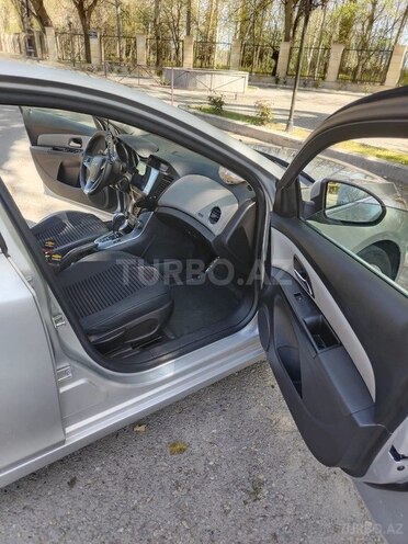 Chevrolet Cruze 2014, 213,000 km - 1.4 л - Yevlax