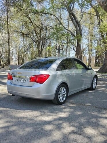 Chevrolet Cruze 2014, 213,000 km - 1.4 л - Yevlax