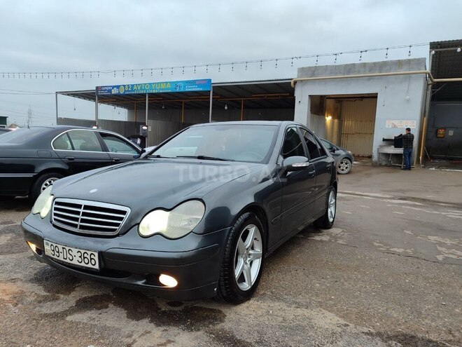 Mercedes C 270 2001, 365,000 km - 2.7 л - Bakı